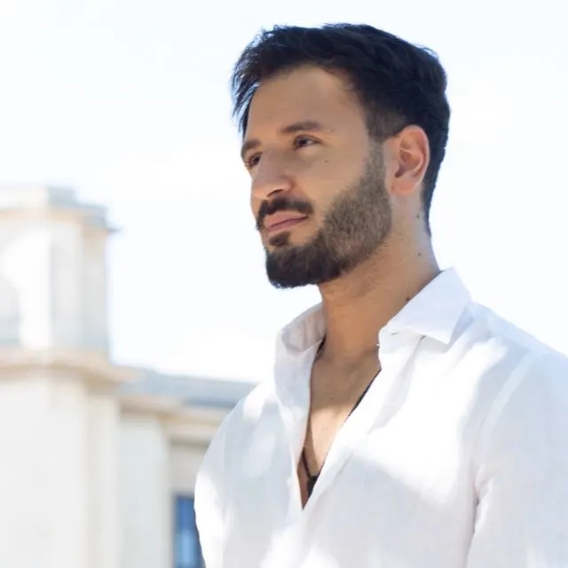 Dr Anis Remadi, chirurgien dentiste